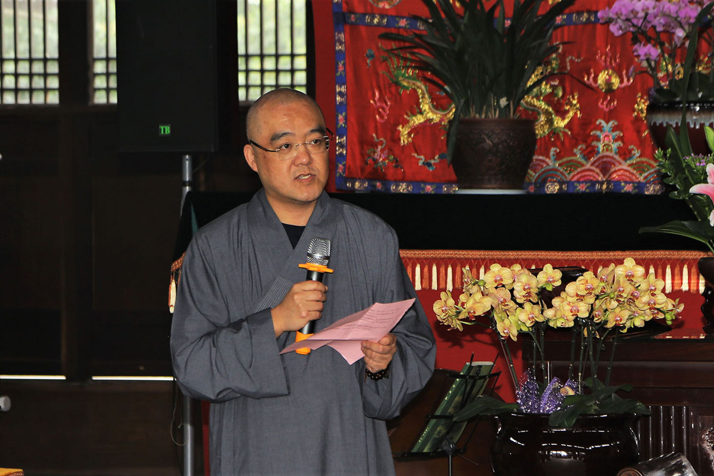 大江东东海禅寺 宣讲经典